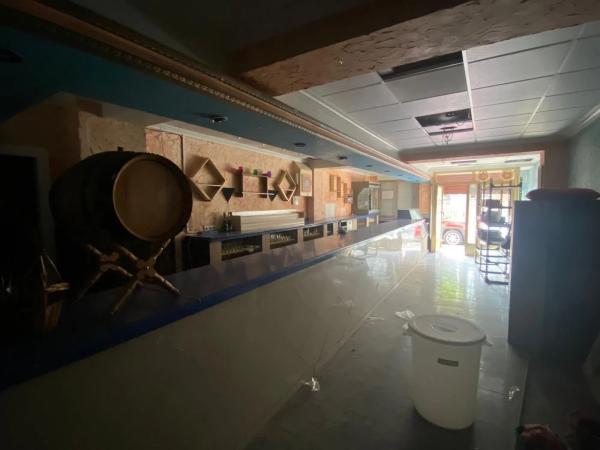 Local en Barrio Carrús Oeste