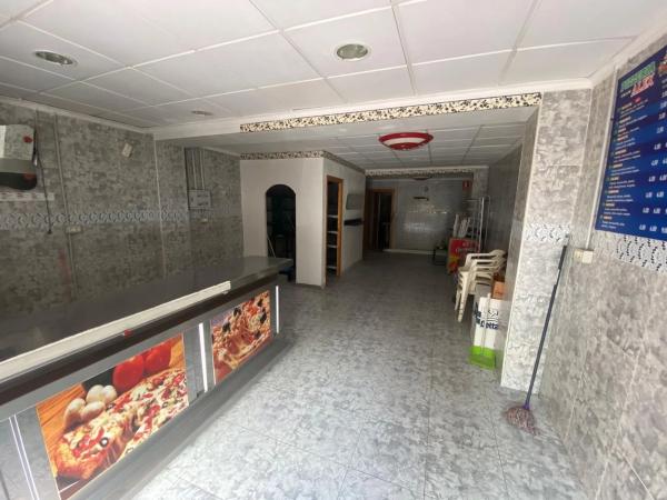 Local en Barrio Carrús Oeste