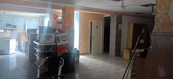 Local en Barrio Carrús Oeste