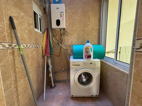 Local en Barrio Carrús Este