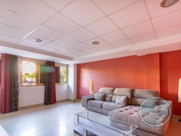 Local en Barrio Carrús Oeste