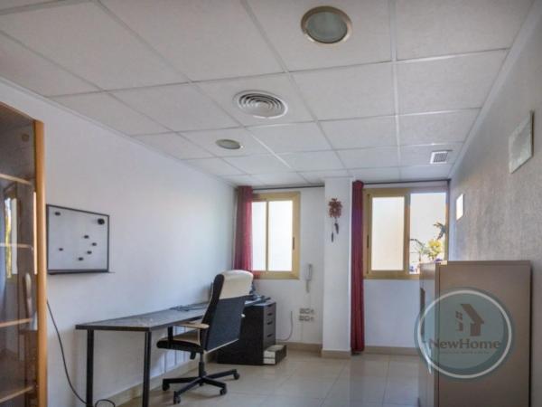 Local en Barrio Carrús Oeste