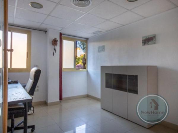 Local en Barrio Carrús Oeste