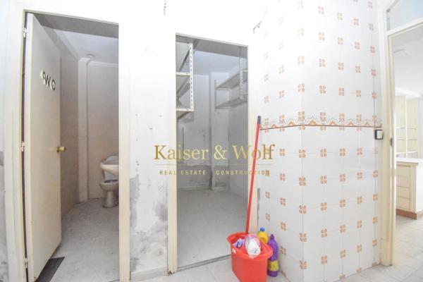 Local en plaza Maestro Quislant