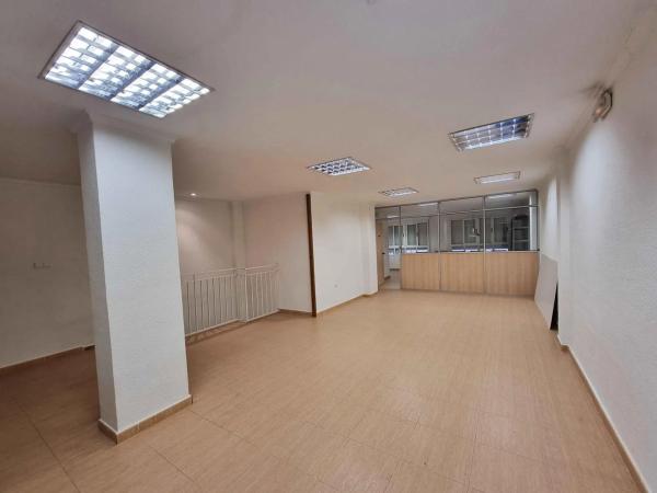 Local en Barrio Centro