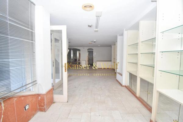 Local en plaza Maestro Quislant