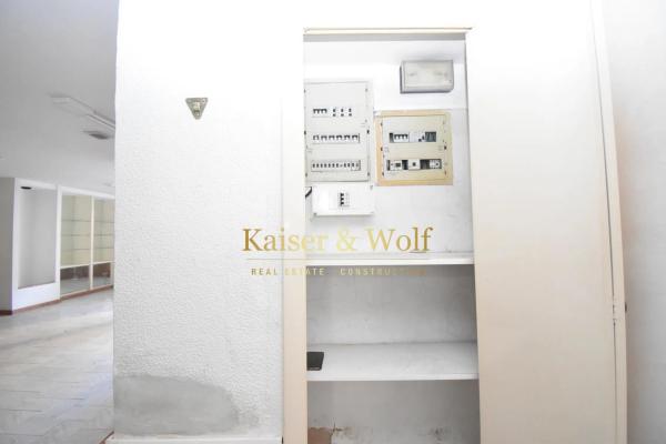 Local en plaza Maestro Quislant