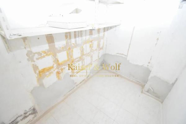 Local en plaza Maestro Quislant