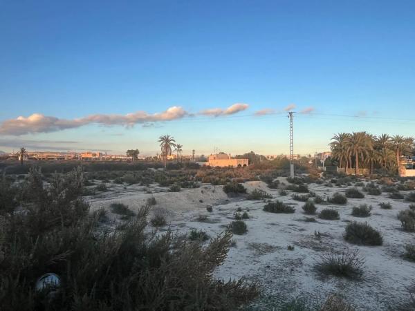 Nave en Algoda-Matola-Llano de San José