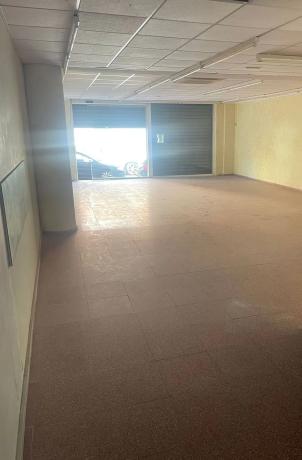 Local en avenida San Francisco, 3