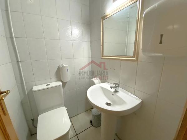 Local en avenida Sant Francesc