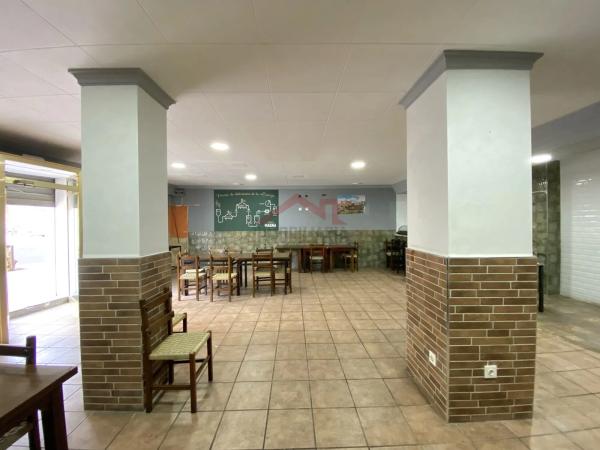 Local en avenida Sant Francesc