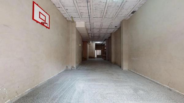 Local en avenida Canalejas