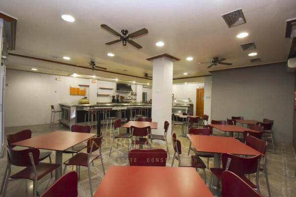 Local en calle Verónica, 30