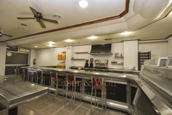 Local en calle Verónica, 30