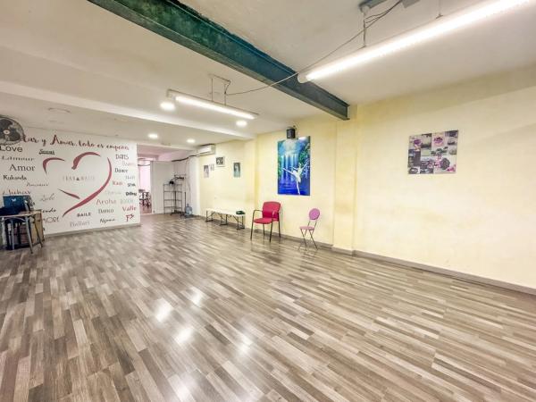 Local en calle Mariano Luiña