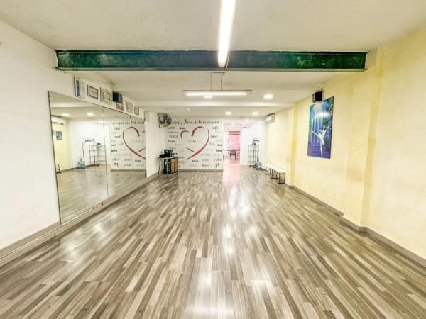 Local en calle Mariano Luiña