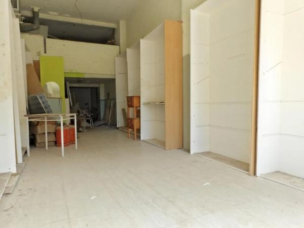 Local en avenida Alcalde Francisco Conejero Bas, 1