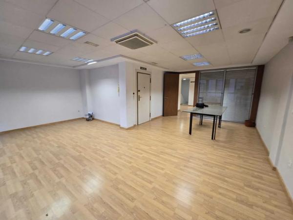 Local o nave en calle Blas Valero