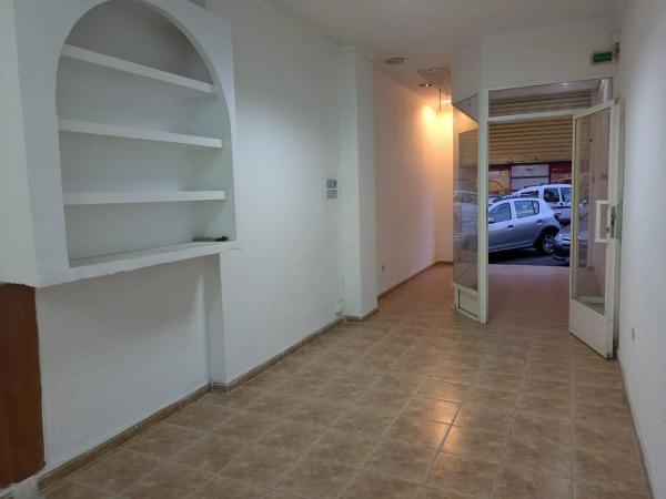 Local en Barrio San Crispín