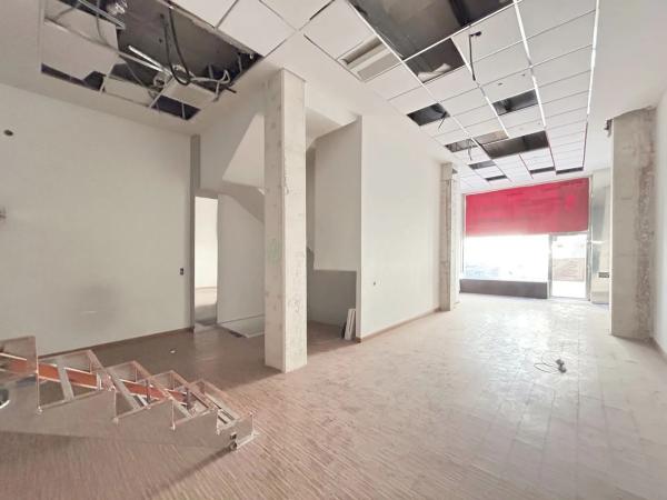 Local en calle Francisco Vicente Rodriguez