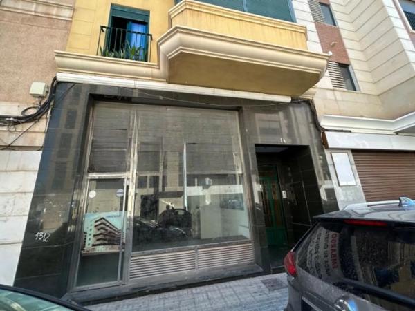 Local en calle Francisco Vicente Rodriguez