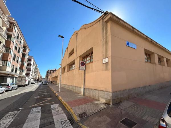 Local en calle Francisco Vicente Rodriguez