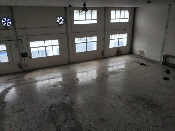 Nave en Barrio San Crispín