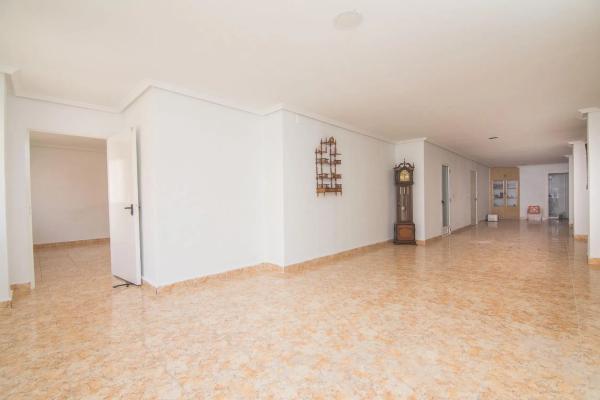 Local en La Hoya-Daimes-El Derramador