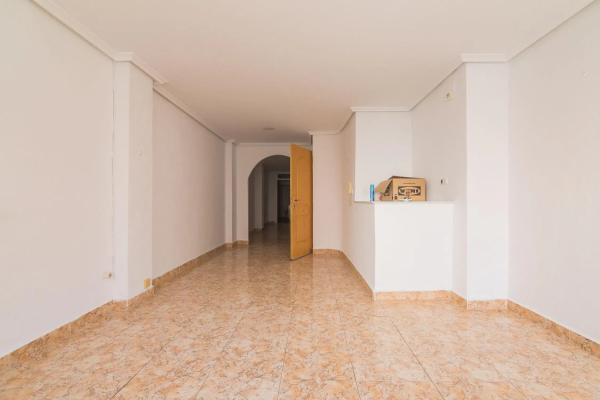 Local en La Hoya-Daimes-El Derramador