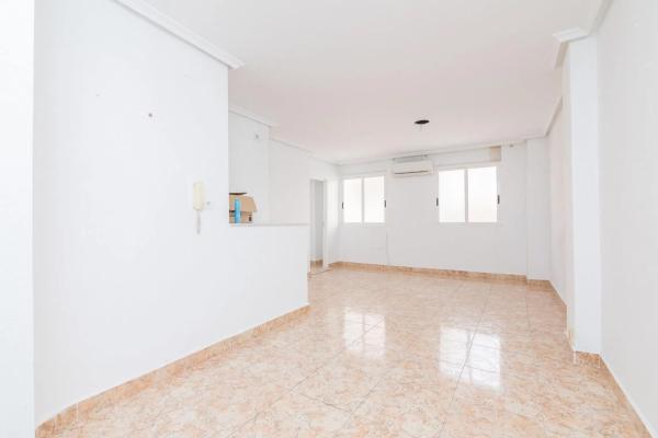 Local en La Hoya-Daimes-El Derramador