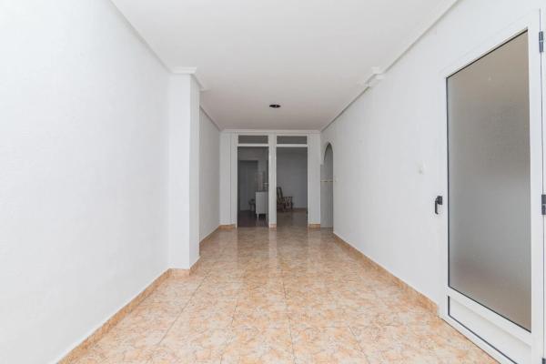 Local en La Hoya-Daimes-El Derramador