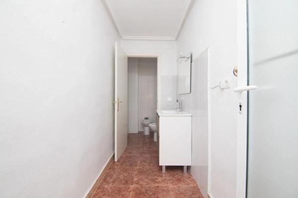 Local en La Hoya-Daimes-El Derramador