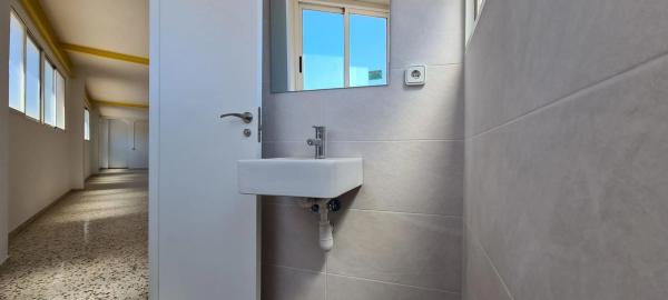 Nave en Barrio Toscar