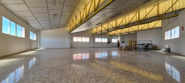 Nave en Barrio Toscar