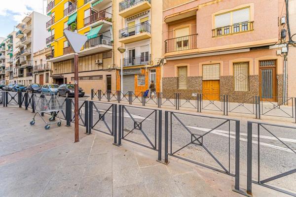 Local o nave en calle Hermanos Gonzálvez Selva