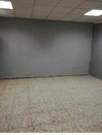 Local en calle Obispo Winibal, 2