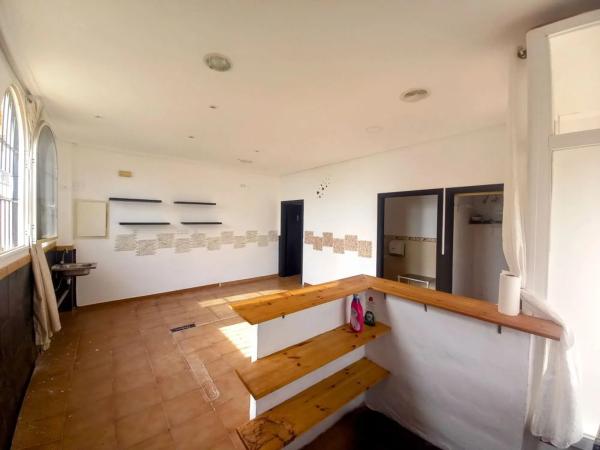 Local o nave en avenida San Bartolome Tir