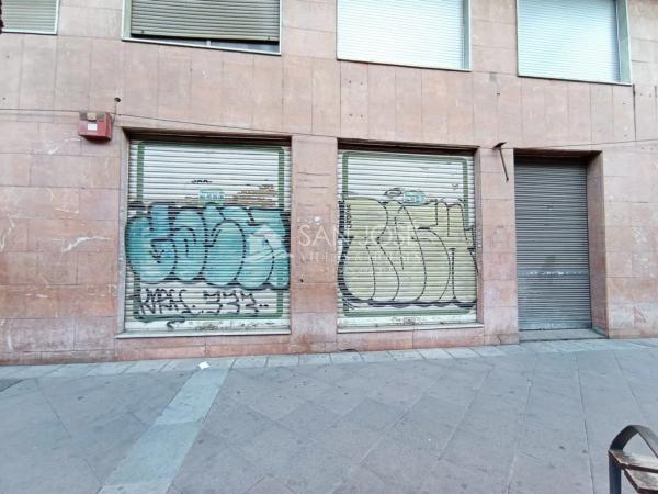 Local en Barrio Carrús Oeste