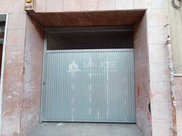 Local en Barrio Carrús Oeste