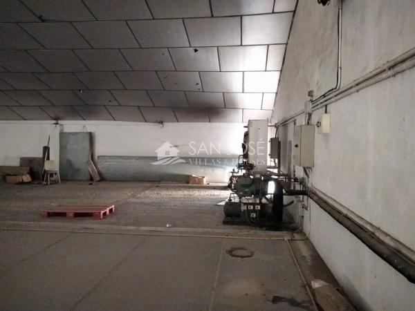 Nave en Torrellano