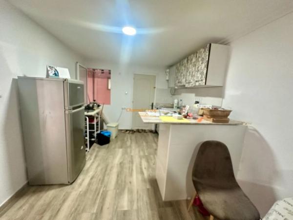 Local en Barrio Carrús Este