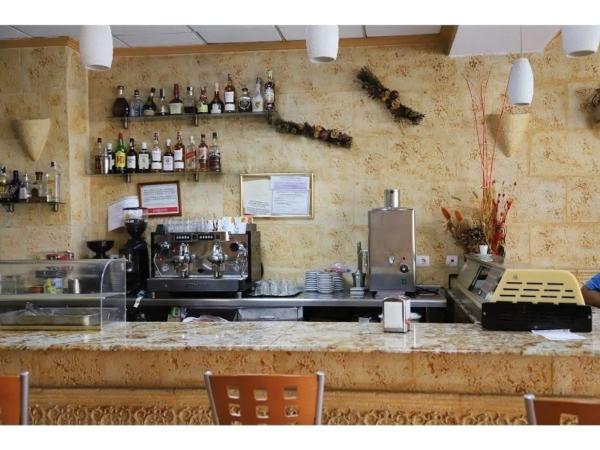 Local en avenida Crevillentins Absents