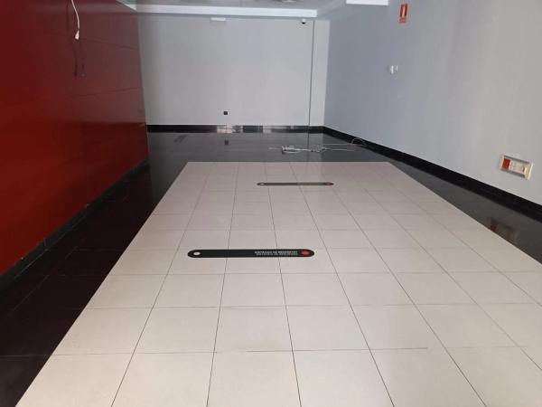 Local en calle Muelle, 27