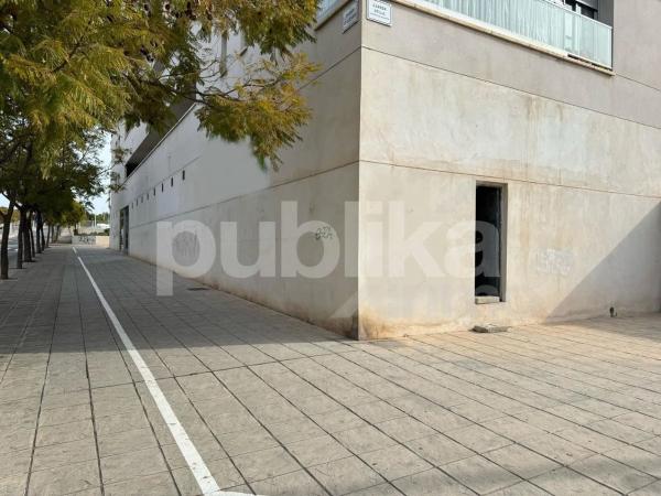 Local en calle Llevant