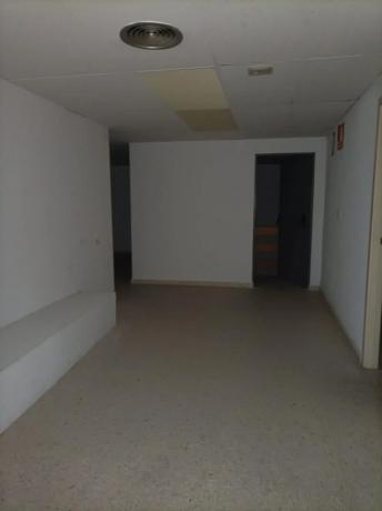 Local en calle Muelle, 27