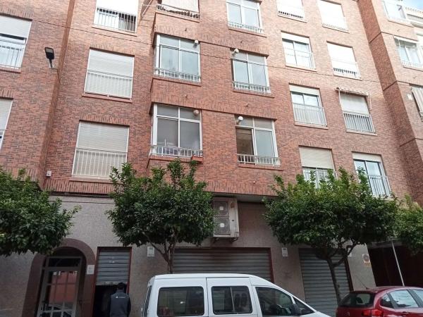 Local o nave en ronda Sud