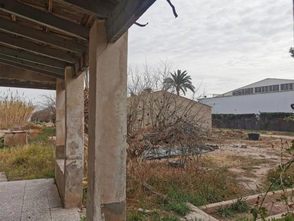 Nave en Algoda-Matola-Llano de San José