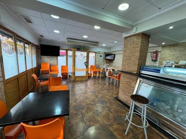 Local en Barrio Carrús Oeste