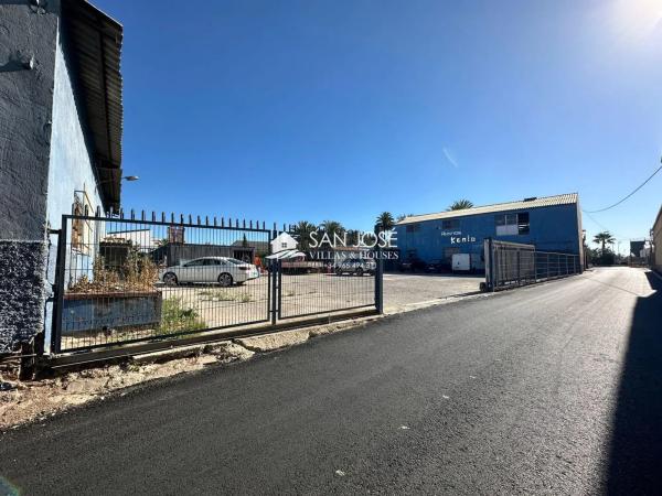 Nave en Algoda-Matola-Llano de San José